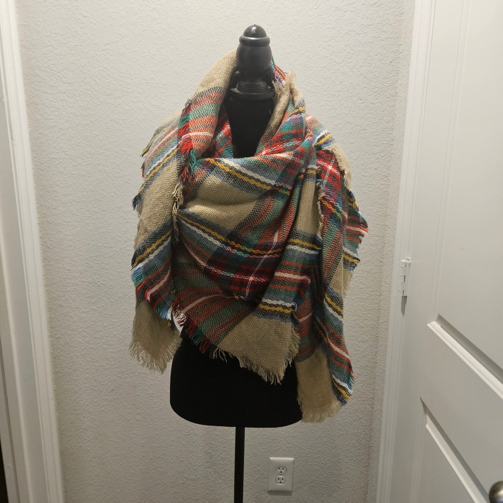Blanket Scarf OS Tan Plaid Fringed Square Oversized Wrap Tartan Shawl Cozy Warm